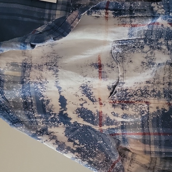 Bleached plaid top - Picture 3 of 5